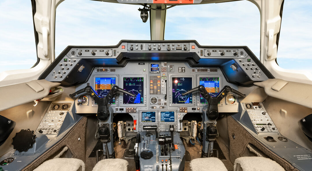 2004 HAWKER 800XP For Sale