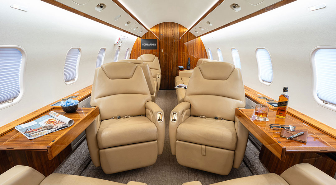 2013 BOMBARDIER CHALLENGER 300 For Sale