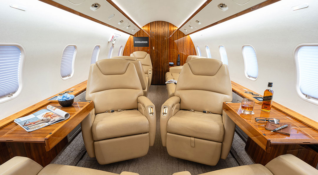 2013 BOMBARDIER CHALLENGER 300 For Sale